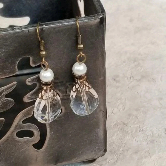 Handcrafted Faceted Glass Teardrop Dangle Earrings - Picture 3 of 4